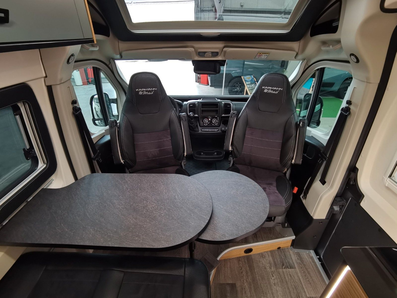 كرفان فان Karmann DEXTER 580 /-MODELL 2026-/ PANORAMA DACHFENSTER: صور 12 كرفان فان Karmann DEXTER 580 /-MODELL 2026-/ PANORAMA DACHFENSTER: صور 12