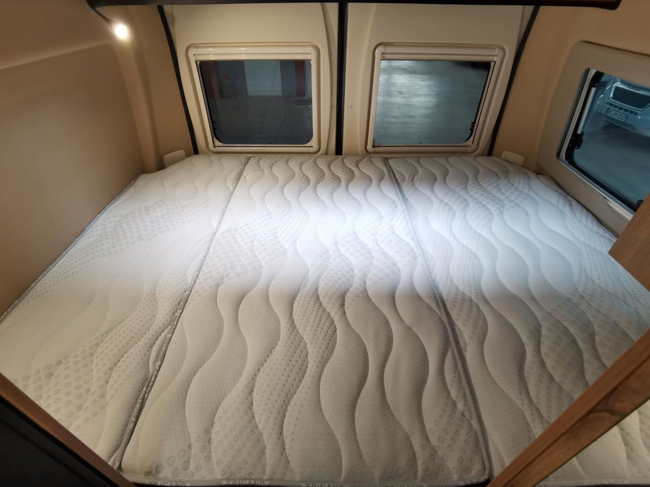 كرفان فان Karmann DEXTER 580 /-MODELL 2026-/ PANORAMA DACHFENSTER: صور 17 كرفان فان Karmann DEXTER 580 /-MODELL 2026-/ PANORAMA DACHFENSTER: صور 17