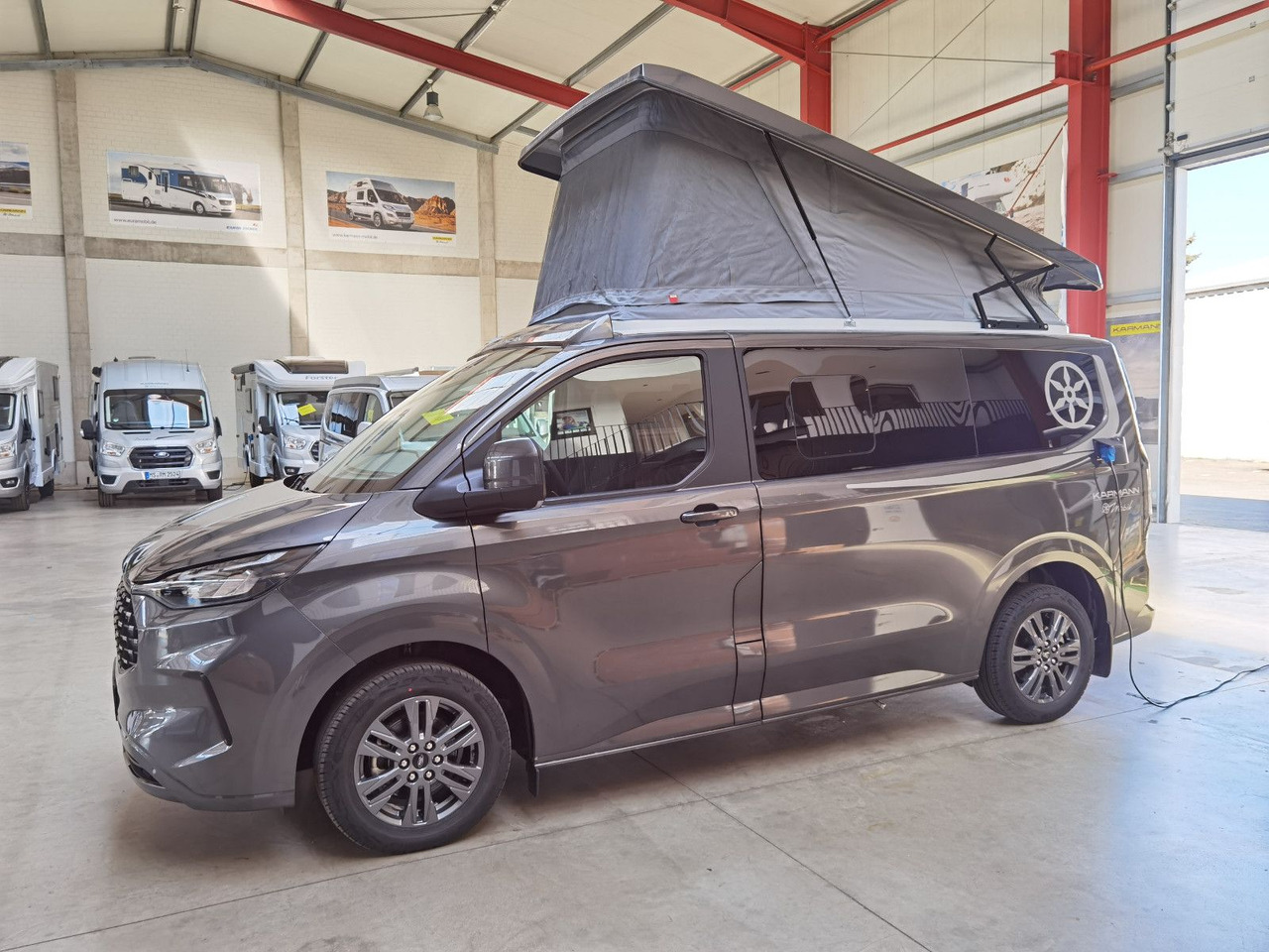 Karmann DUNCAN 505 -500 / 170PS - DSG / 7xSITZPLÄTZE - كرفان فان: صور 5 Karmann DUNCAN 505 -500 / 170PS - DSG / 7xSITZPLÄTZE - كرفان فان: صور 5