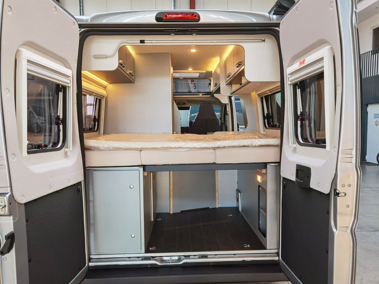 تأجير  Weinsberg CARABUS GREY 540 MQ - EDITION FIRE /-2026-/140PS Weinsberg CARABUS GREY 540 MQ - EDITION FIRE /-2026-/140PS: صور 11