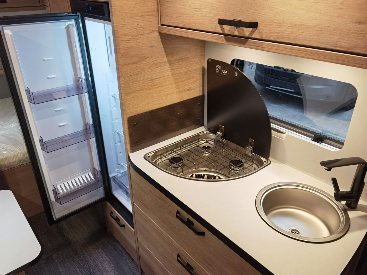 كرفان سحب Weinsberg CARAONE 480 QDK /- 2026-/ ADVANCED & SMART PAKET: صور 16