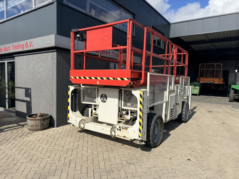 Genie GS 3390 RT Schaarhoogwerker / Scissor Lift / Arbeitsbuhne 12mtr werkhoogte 4x4 Deutz DIESEL 2013 - رافعات مقصية: صور 4 Genie GS 3390 RT Schaarhoogwerker / Scissor Lift / Arbeitsbuhne 12mtr werkhoogte 4x4 Deutz DIESEL 2013 - رافعات مقصية: صور 4