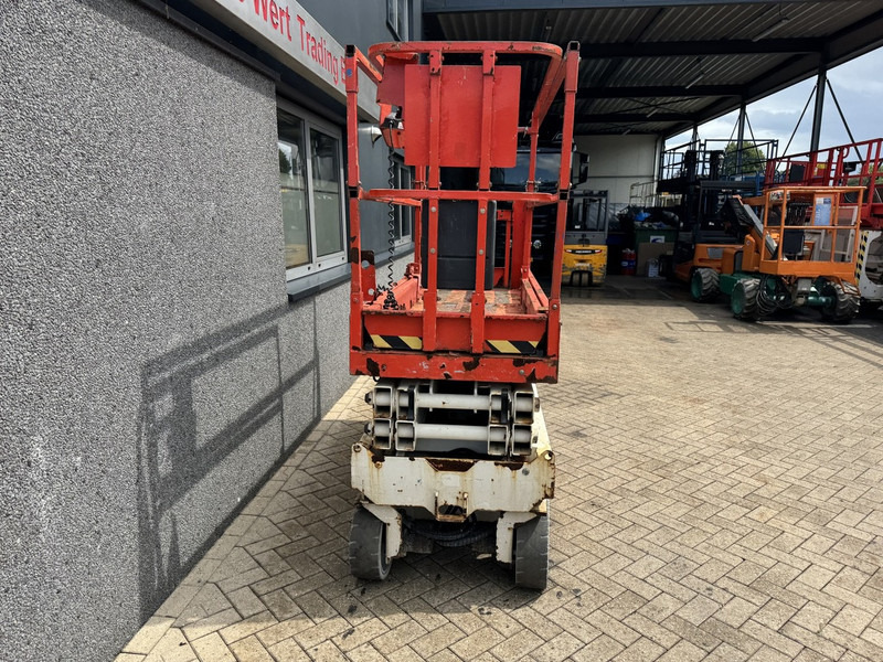 Genie GS2032 schaarlift schaar hoogwerker uur 8mtr werkhoogte Keruing 1-2026 - رافعات مقصية: صور 4 Genie GS2032 schaarlift schaar hoogwerker uur 8mtr werkhoogte Keruing 1-2026 - رافعات مقصية: صور 4