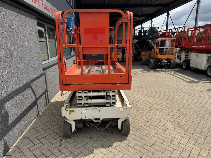 Genie GS2046 schaarlift schaar hoogwerker 2012 uur 8mtr werkhoogte - رافعات مقصية: صور 5 Genie GS2046 schaarlift schaar hoogwerker 2012 uur 8mtr werkhoogte - رافعات مقصية: صور 5