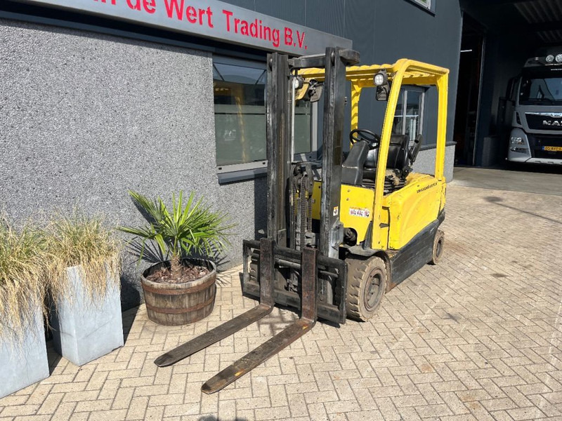 Hyster J 3.0 XN - رافعة شوكية كهربائية: صور 4 Hyster J 3.0 XN - رافعة شوكية كهربائية: صور 4
