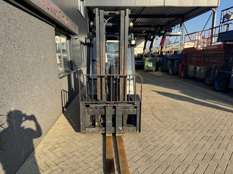 Linde H 35 D heftruck LINDE triplo550 freelift sideshift 2007 VW DIESEL - رافعة شوكية ديزل: صور 4 Linde H 35 D heftruck LINDE triplo550 freelift sideshift 2007 VW DIESEL - رافعة شوكية ديزل: صور 4
