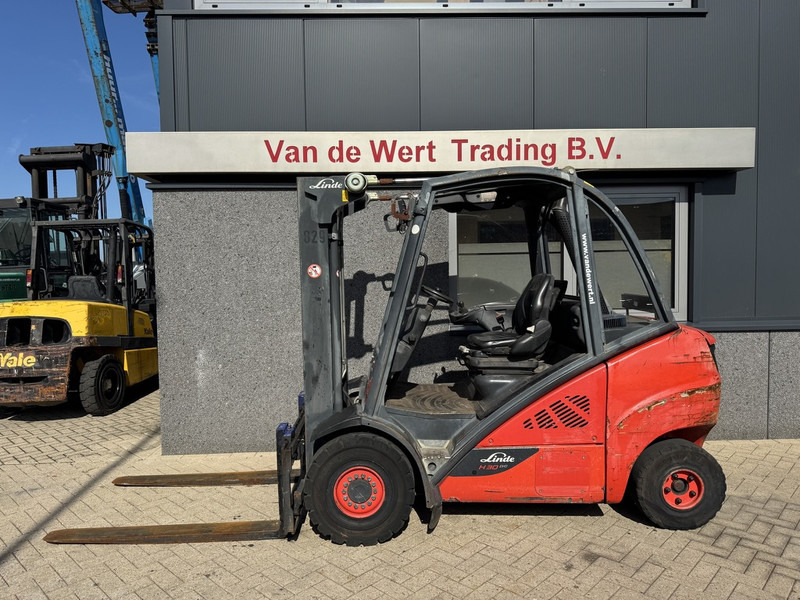 Linde H30D-02 Triplo 465 Freelift / Sideshift / VW Diesel 2014 - رافعة شوكية ديزل: صور 1 Linde H30D-02 Triplo 465 Freelift / Sideshift / VW Diesel 2014 - رافعة شوكية ديزل: صور 1