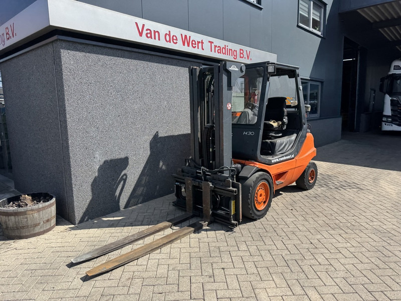 Linde H30T- 03 - رافعة شوكية تعمل بالغاز: صور 3 Linde H30T- 03 - رافعة شوكية تعمل بالغاز: صور 3