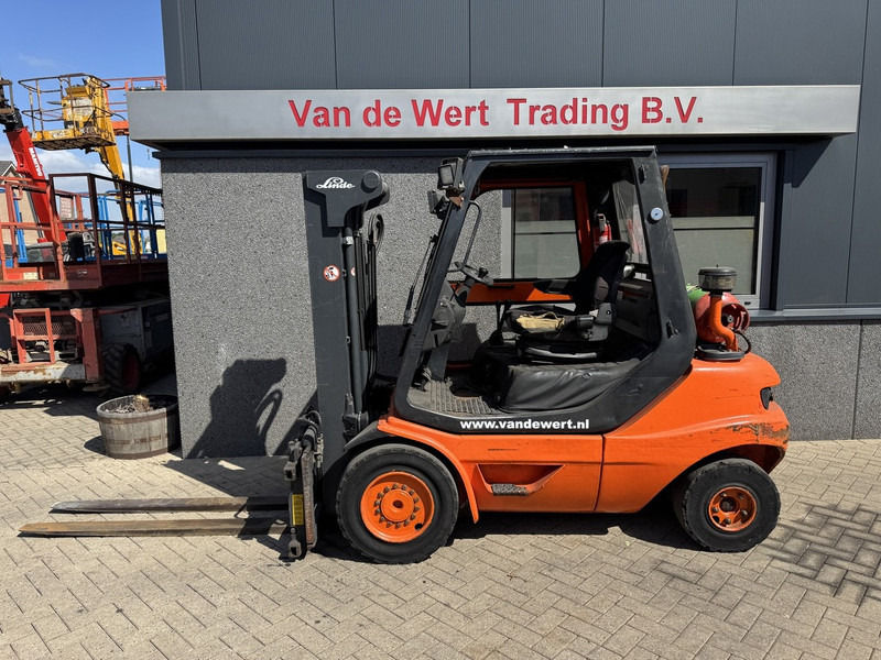 Linde H30T- 03 - رافعة شوكية تعمل بالغاز: صور 1 Linde H30T- 03 - رافعة شوكية تعمل بالغاز: صور 1