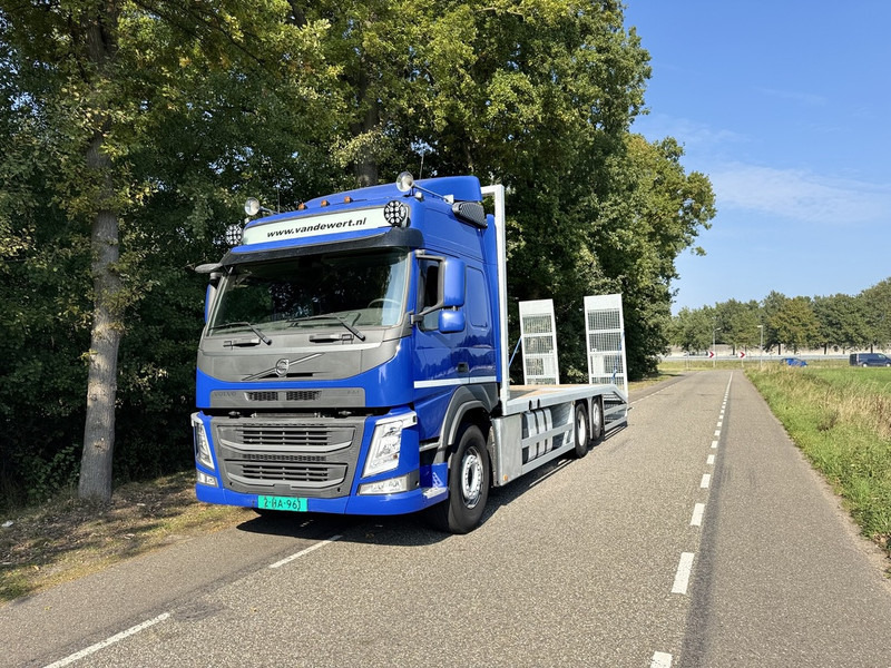 Volvo FM370 6X2 Machine Transporter / Oprij Vrachtwagen 2019 / EURO 6 / 550DKM / Steering Wheel / APK 9-2026 - شاحنة نقل سيارات شاحنة: صور 1 Volvo FM370 6X2 Machine Transporter / Oprij Vrachtwagen 2019 / EURO 6 / 550DKM / Steering Wheel / APK 9-2026 - شاحنة نقل سيارات شاحنة: صور 1