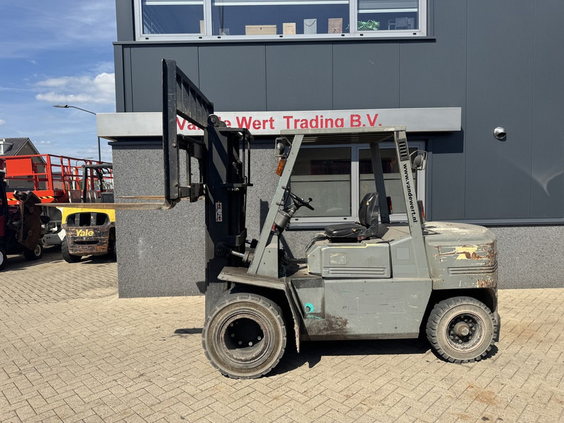 Yang FD-45 Triplo 465 Freelift/Sideshift Diesel 1999 - رافعة شوكية ديزل: صور 5 Yang FD-45 Triplo 465 Freelift/Sideshift Diesel 1999 - رافعة شوكية ديزل: صور 5