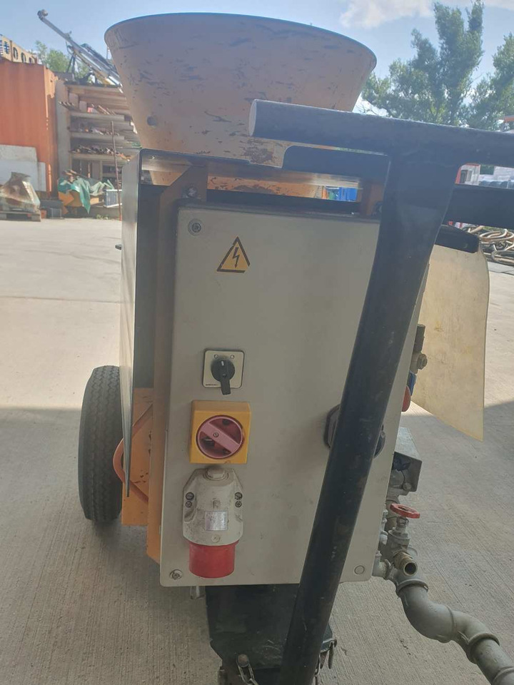 Aliva AL 246.5 Concrete spraying machine - معدات الخرسانة: صور 3 Aliva AL 246.5 Concrete spraying machine - معدات الخرسانة: صور 3