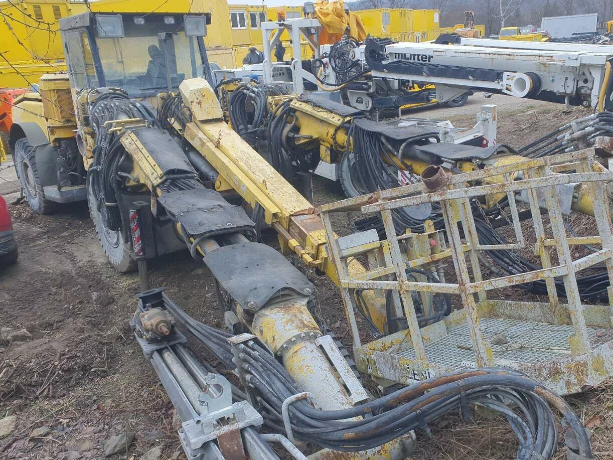 Atlas Copco L2C Jumbo - آلة حفر الأنفاق: صور 1 Atlas Copco L2C Jumbo - آلة حفر الأنفاق: صور 1