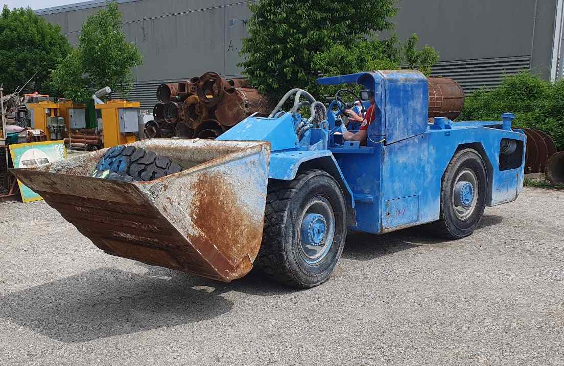 Schopf L72 scooptram - آلة حفر الأنفاق: صور 4 Schopf L72 scooptram - آلة حفر الأنفاق: صور 4