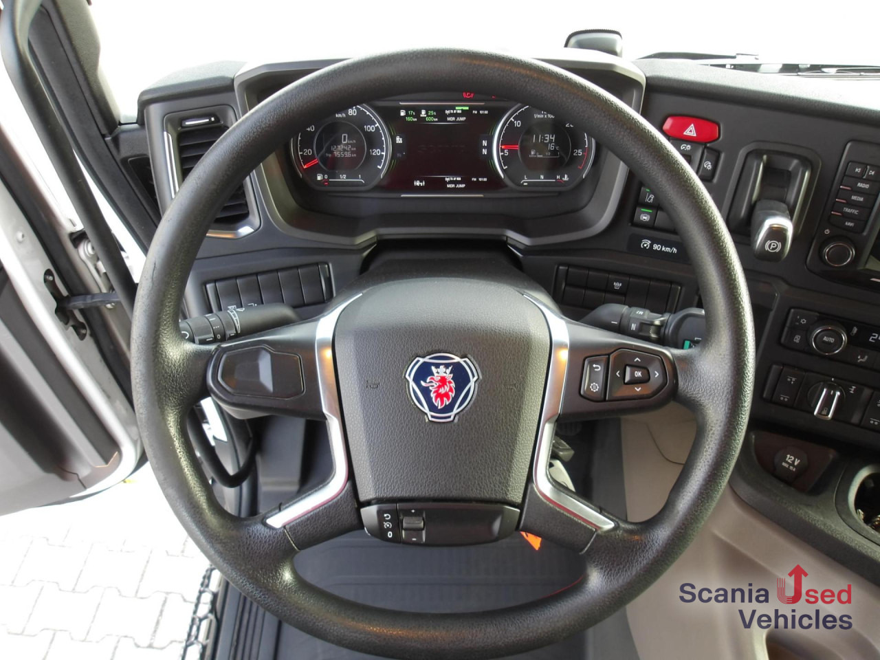 SCANIA P 320 B6x2*4LB / Full Air / Getränkefahrzeug - نقل الشراب شاحنة: صور 3 SCANIA P 320 B6x2*4LB / Full Air / Getränkefahrzeug - نقل الشراب شاحنة: صور 3