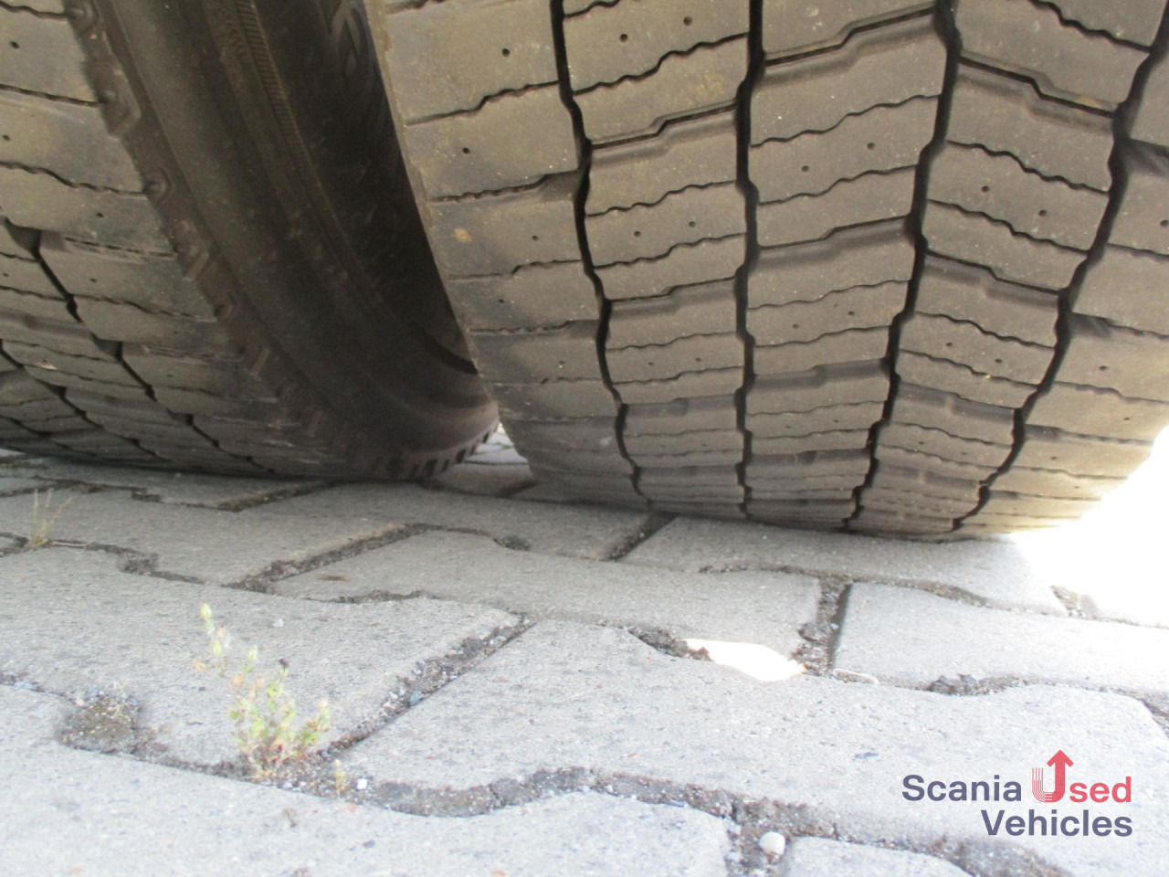 SCANIA R 410 A4x2NA / Navi - شاحنة جرار: صور 5 SCANIA R 410 A4x2NA / Navi - شاحنة جرار: صور 5