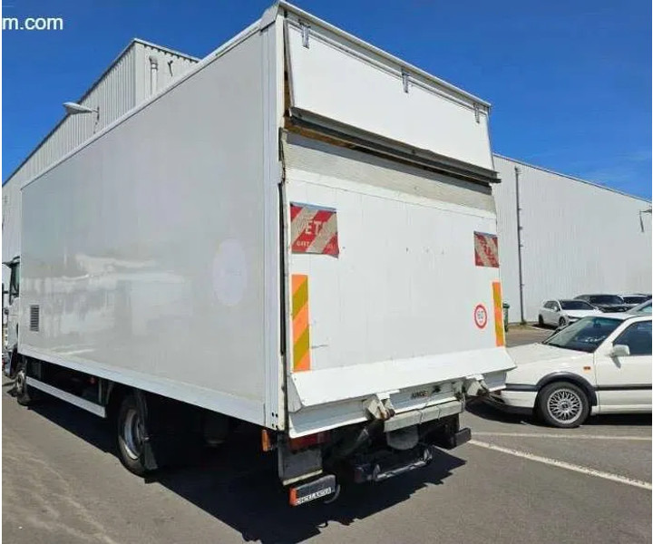 MAN TGL 8.180 met/avec/mit RINGFEDER / 203527 km - بصندوق مغلق شاحنة: صور 5 MAN TGL 8.180 met/avec/mit RINGFEDER / 203527 km - بصندوق مغلق شاحنة: صور 5
