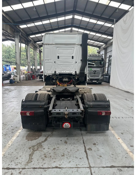 Mercedes-Benz Actros 1842 EURO 5 - شاحنة جرار: صور 4 Mercedes-Benz Actros 1842 EURO 5 - شاحنة جرار: صور 4