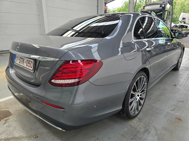 Mercedes-Benz E-Klasse 350 / AMG Line / 9G / PANO / Designo / FULL OPTION / MOTORPROBLEM-PROBLEME DE MOTEUR -MOTORPROBLEM - سيارة: صور 5 Mercedes-Benz E-Klasse 350 / AMG Line / 9G / PANO / Designo / FULL OPTION / MOTORPROBLEM-PROBLEME DE MOTEUR -MOTORPROBLEM - سيارة: صور 5