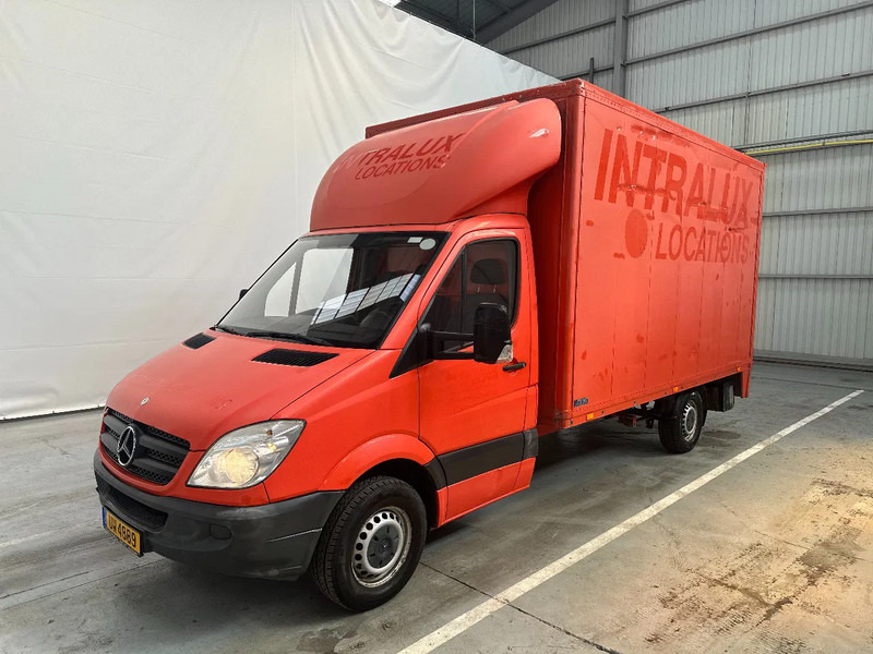 Mercedes-Benz Sprinter 316 - الشاحنات الصغيرة صندوق مغلق: صور 3 Mercedes-Benz Sprinter 316 - الشاحنات الصغيرة صندوق مغلق: صور 3