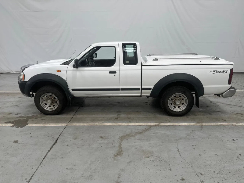 Nissan Navara 2.5 Di / EURO 3 - سيارة: صور 2 Nissan Navara 2.5 Di / EURO 3 - سيارة: صور 2