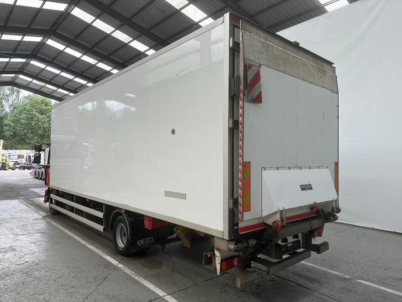 Renault D 12 220 / 264728 km - مبردة شاحنة: صور 4 Renault D 12 220 / 264728 km - مبردة شاحنة: صور 4