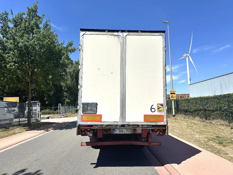 Renders 12.27 NA - بصندوق مغلق نصف مقطورة: صور 5 Renders 12.27 NA - بصندوق مغلق نصف مقطورة: صور 5