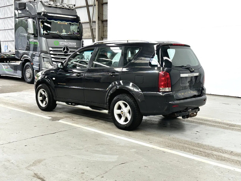 SsangYong Rexton AIRCO / LEATHER / MOTEUR MERCEDES - MERCEDES MOTOR - سيارة: صور 3 SsangYong Rexton AIRCO / LEATHER / MOTEUR MERCEDES - MERCEDES MOTOR - سيارة: صور 3