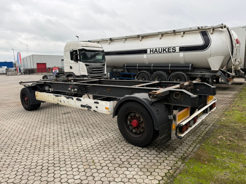 Krone AZ BDF clean chassis airsuspension BPW axle - شاحنات الحاويات/ جسم علوي قابل للتغيير مقطورة: صور 4 Krone AZ BDF clean chassis airsuspension BPW axle - شاحنات الحاويات/ جسم علوي قابل للتغيير مقطورة: صور 4