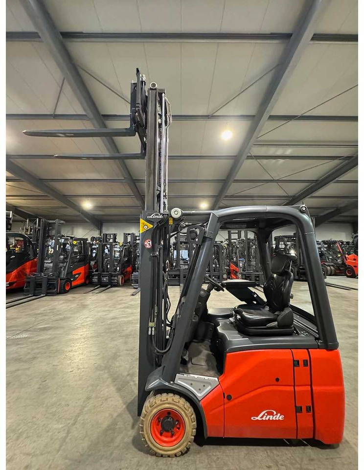 07/2021 LINDE E14 1,400KG DUPLEX FREE LIFT 3RD + 4TH VALVE 8,502 HOURS - رافعة شوكية: صور 4 07/2021 LINDE E14 1,400KG DUPLEX FREE LIFT 3RD + 4TH VALVE 8,502 HOURS - رافعة شوكية: صور 4