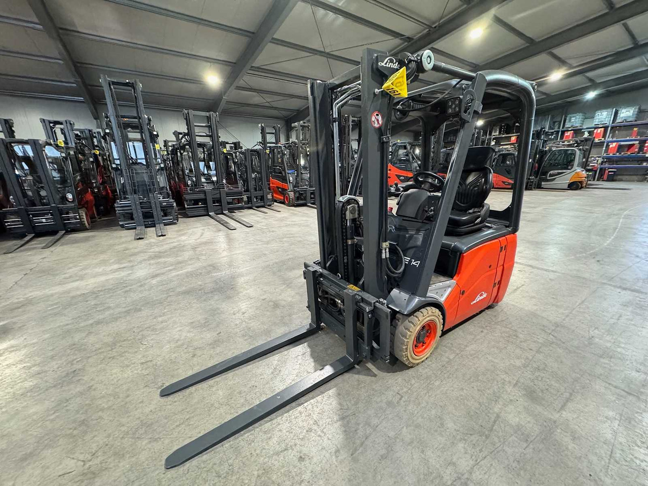 07/2021 LINDE E14 1,400KG DUPLEX FREE LIFT 3RD + 4TH VALVE 8,502 HOURS - رافعة شوكية: صور 3 07/2021 LINDE E14 1,400KG DUPLEX FREE LIFT 3RD + 4TH VALVE 8,502 HOURS - رافعة شوكية: صور 3