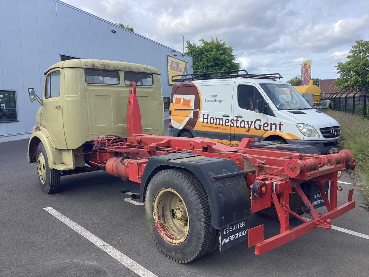 1965 MERCEDES-BENZ 710 - CLASSIC CAR TRUCK - شاحنة: صور 5 1965 MERCEDES-BENZ 710 - CLASSIC CAR TRUCK - شاحنة: صور 5