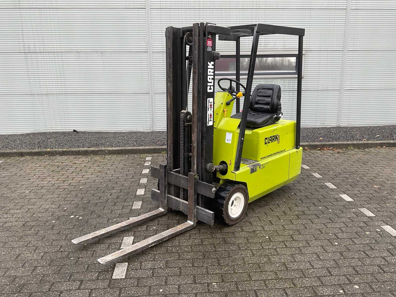 1988 CLARK TM15 FORKLIFT - رافعة شوكية: صور 4 1988 CLARK TM15 FORKLIFT - رافعة شوكية: صور 4