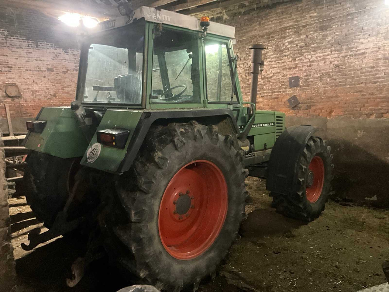 1990 FENDT FWA385S-88 FARM TRACTOR - جرار: صور 4 1990 FENDT FWA385S-88 FARM TRACTOR - جرار: صور 4