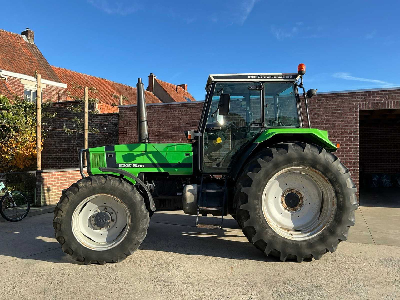 1993 DEUTZ-FAHR DX6.06 ALL-WHEEL DRIVE FARM TRACTOR - جرار: صور 2 1993 DEUTZ-FAHR DX6.06 ALL-WHEEL DRIVE FARM TRACTOR - جرار: صور 2
