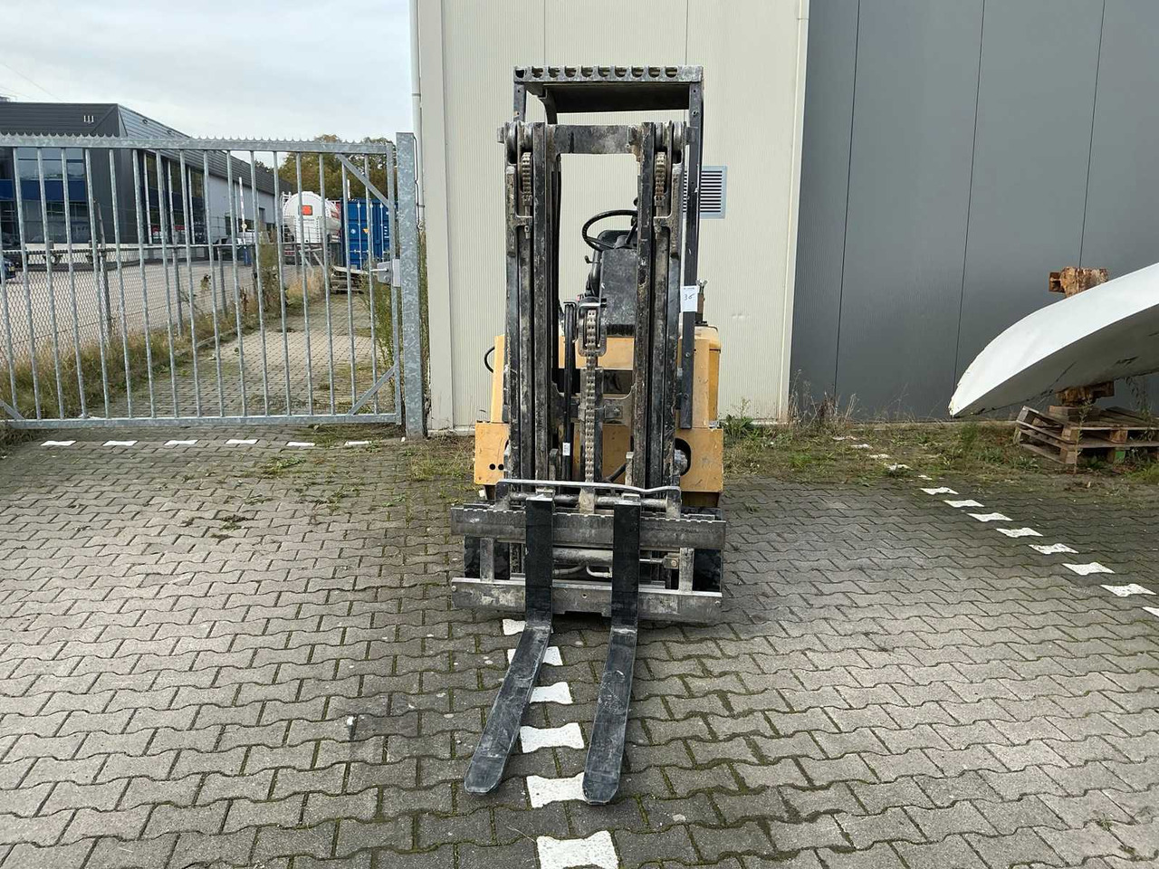 1993 HYSTER E2.00 XL FORKLIFT - رافعة شوكية: صور 3 1993 HYSTER E2.00 XL FORKLIFT - رافعة شوكية: صور 3