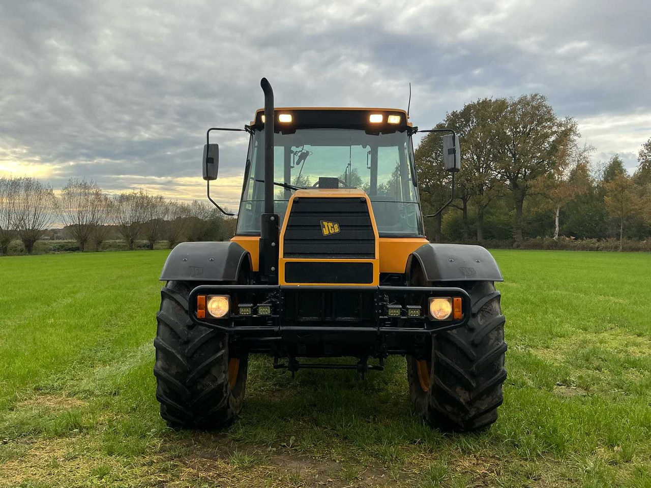1993 JCB FASTRAC 145 TURBO ALL-WHEEL DRIVE TRACTOR - جرار: صور 2 1993 JCB FASTRAC 145 TURBO ALL-WHEEL DRIVE TRACTOR - جرار: صور 2