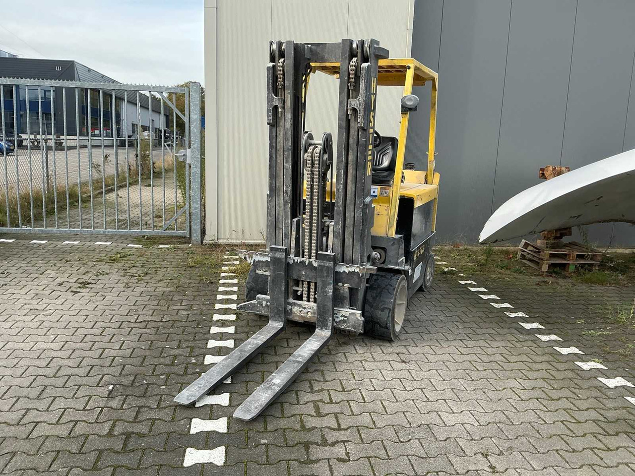 1999 HYSTER E3.50XL FORKLIFT TRUCK - رافعة شوكية: صور 2 1999 HYSTER E3.50XL FORKLIFT TRUCK - رافعة شوكية: صور 2