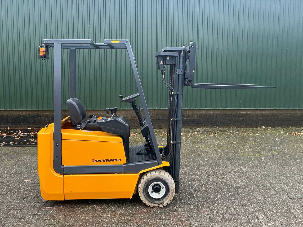 2000 JUNGHEINRICH FORKLIFT - رافعة شوكية: صور 4 2000 JUNGHEINRICH FORKLIFT - رافعة شوكية: صور 4
