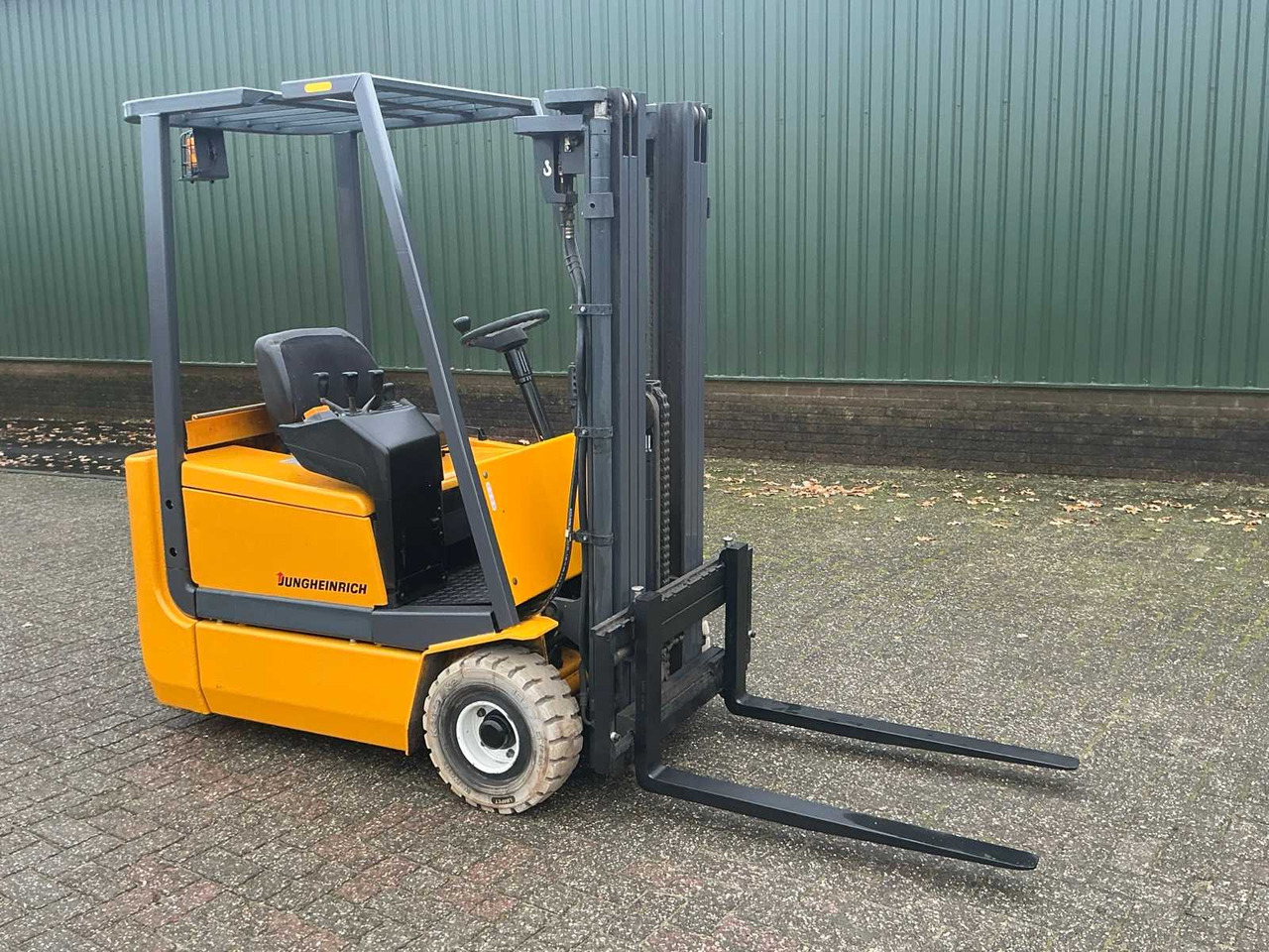 2000 JUNGHEINRICH FORKLIFT - رافعة شوكية: صور 2 2000 JUNGHEINRICH FORKLIFT - رافعة شوكية: صور 2