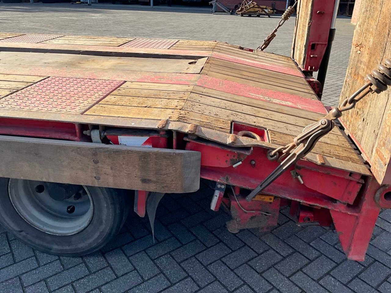 2001 GOLDHOFER TU 4 - 31/80 LOW LOADER - نصف مقطورة: صور 5 2001 GOLDHOFER TU 4 - 31/80 LOW LOADER - نصف مقطورة: صور 5