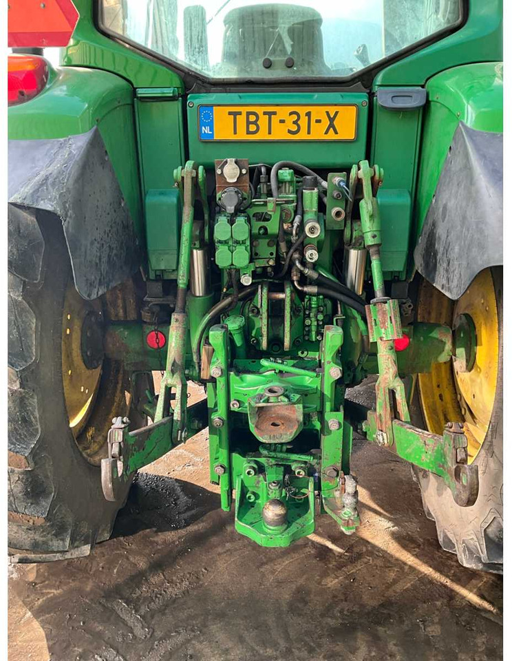 جرار 2001 JOHN DEERE 6220 FOUR WHEEL DRIVE FARM TRACTOR: صور 10