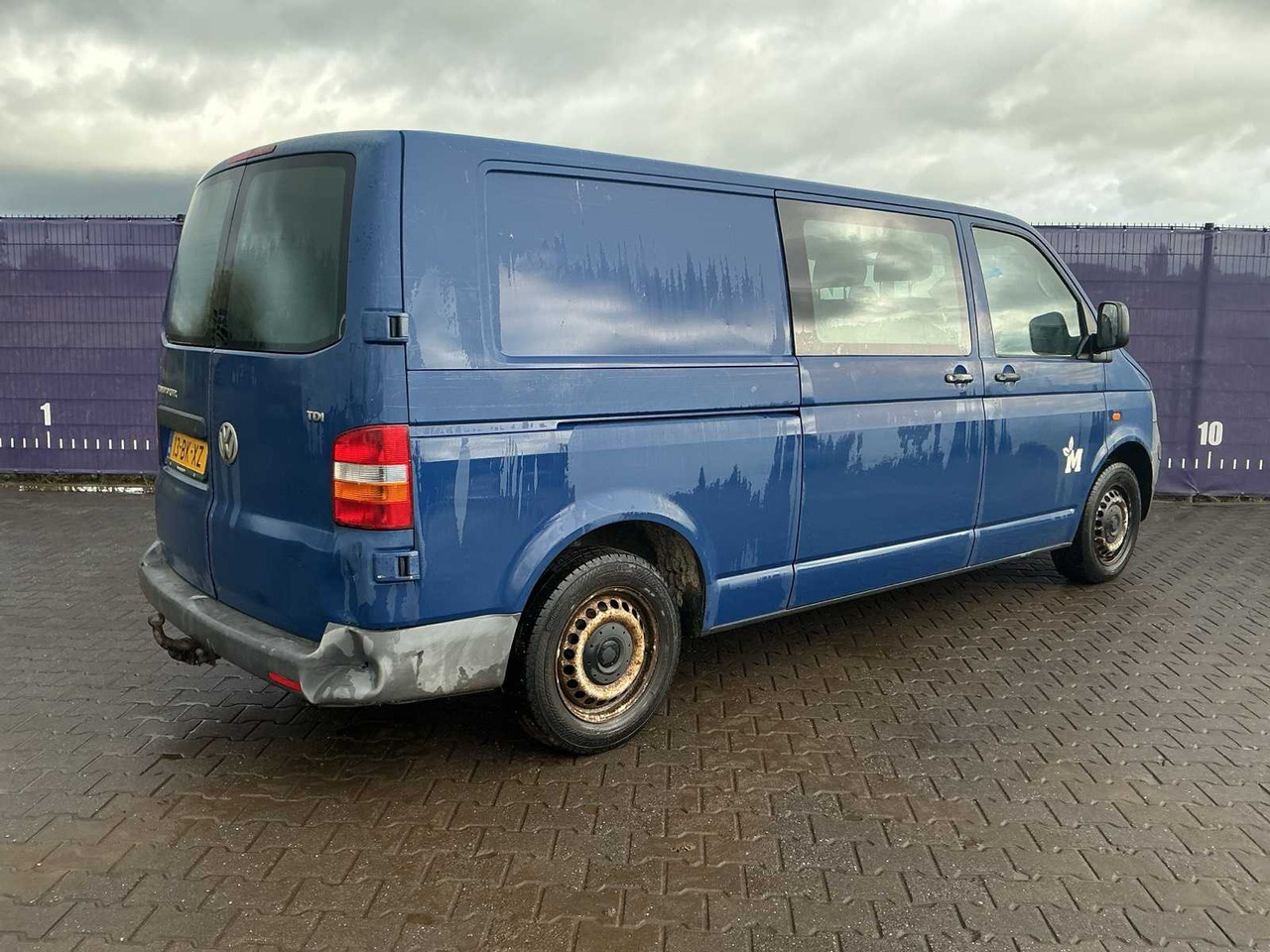 2004 - VOLKSWAGEN - TRANSPORTER - 1.9 TDI 340 - COMMERCIAL VEHICLE - الشاحنات الصغيرة: صور 4 2004 - VOLKSWAGEN - TRANSPORTER - 1.9 TDI 340 - COMMERCIAL VEHICLE - الشاحنات الصغيرة: صور 4