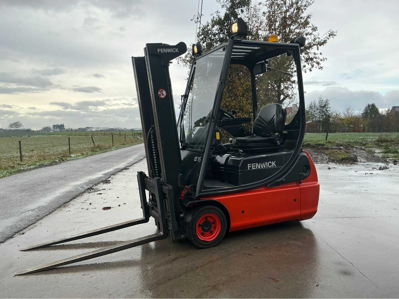 2005 LINDE-FENWICK E16C-02 FORKLIFT - رافعة شوكية: صور 1 2005 LINDE-FENWICK E16C-02 FORKLIFT - رافعة شوكية: صور 1