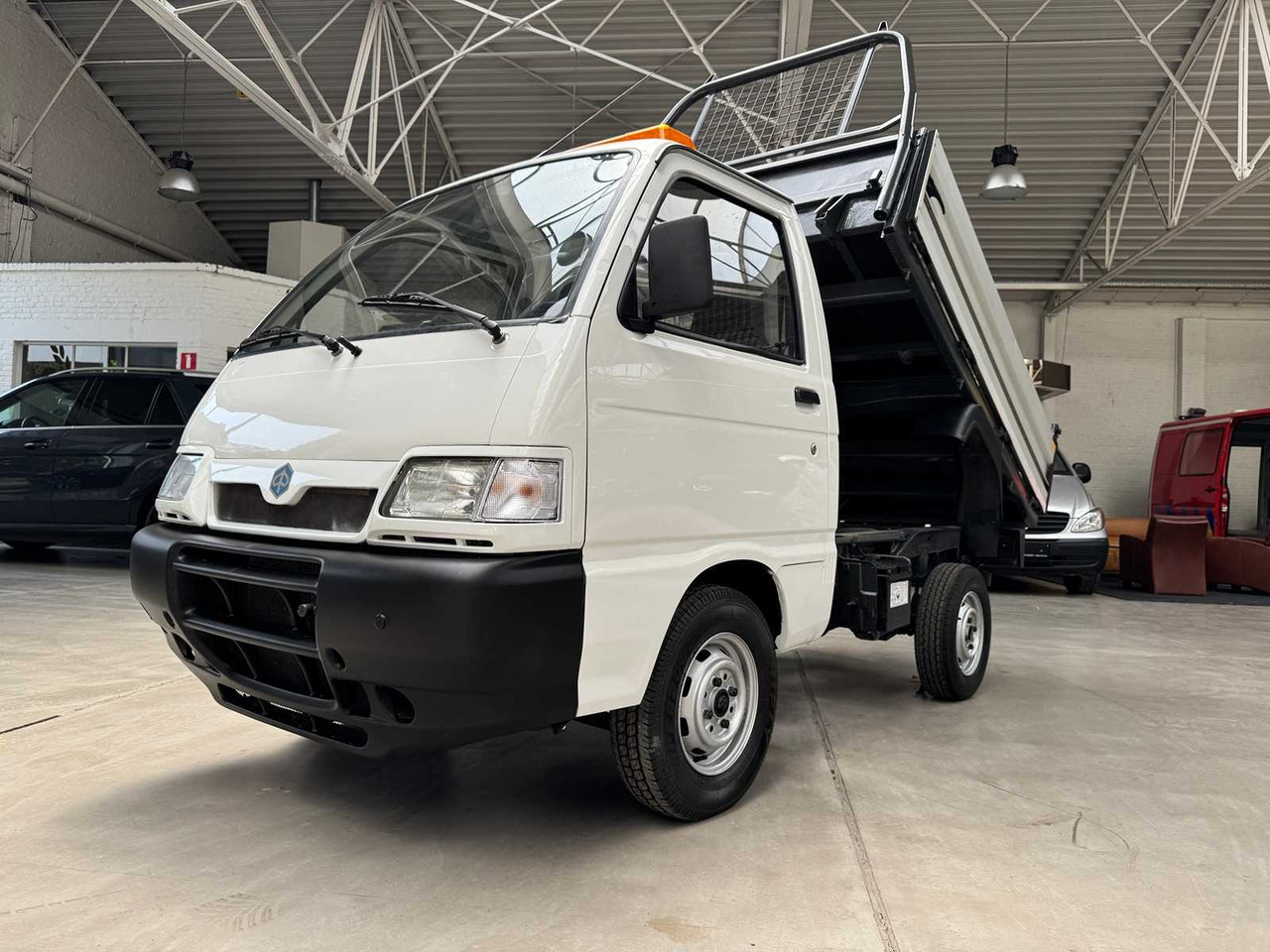 2005 PIAGGIO PORTER TIPPER 1.3 PETROL - الشاحنات الصغيرة: صور 1 2005 PIAGGIO PORTER TIPPER 1.3 PETROL - الشاحنات الصغيرة: صور 1