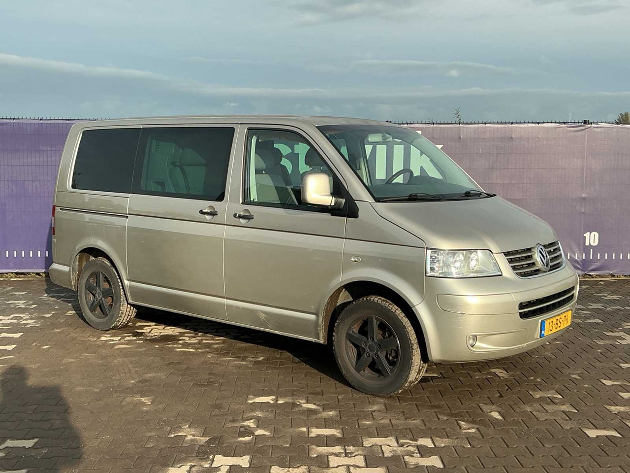 2005 - VOLKSWAGEN - TRANSPORTER - 2.5 TDI 300 BUD.DC - COMMERCIAL VEHICLE - الشاحنات الصغيرة: صور 2 2005 - VOLKSWAGEN - TRANSPORTER - 2.5 TDI 300 BUD.DC - COMMERCIAL VEHICLE - الشاحنات الصغيرة: صور 2