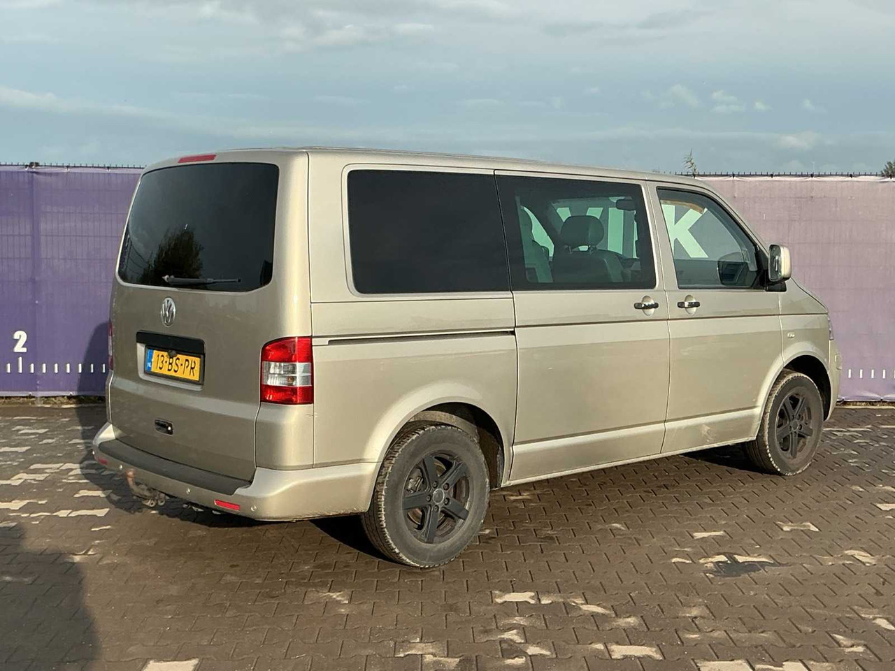 2005 - VOLKSWAGEN - TRANSPORTER - 2.5 TDI 300 BUD.DC - COMMERCIAL VEHICLE - الشاحنات الصغيرة: صور 4 2005 - VOLKSWAGEN - TRANSPORTER - 2.5 TDI 300 BUD.DC - COMMERCIAL VEHICLE - الشاحنات الصغيرة: صور 4