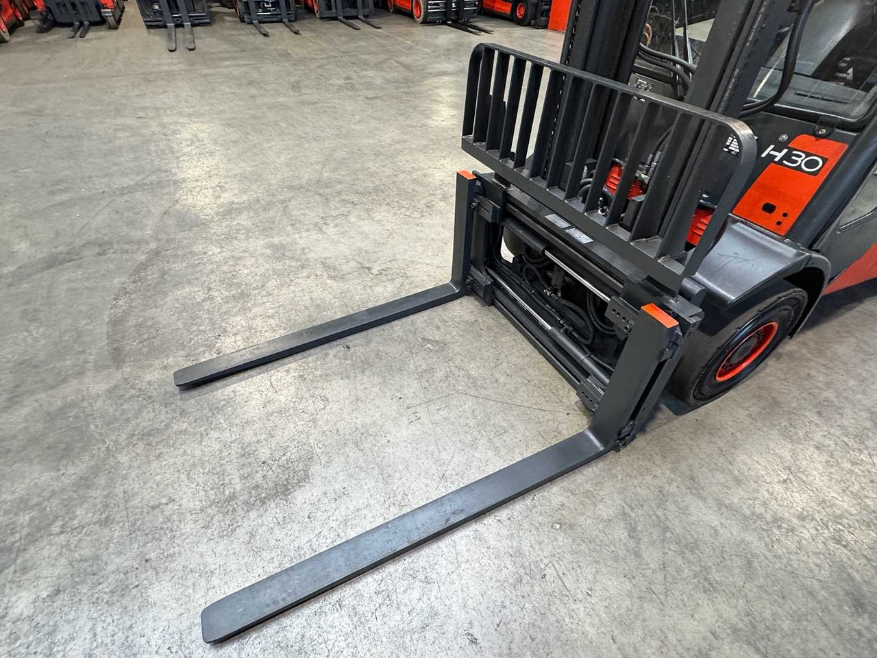 2006 LINDE H30T 3.000KG 3.+4. - رافعة شوكية: صور 2 2006 LINDE H30T 3.000KG 3.+4. - رافعة شوكية: صور 2