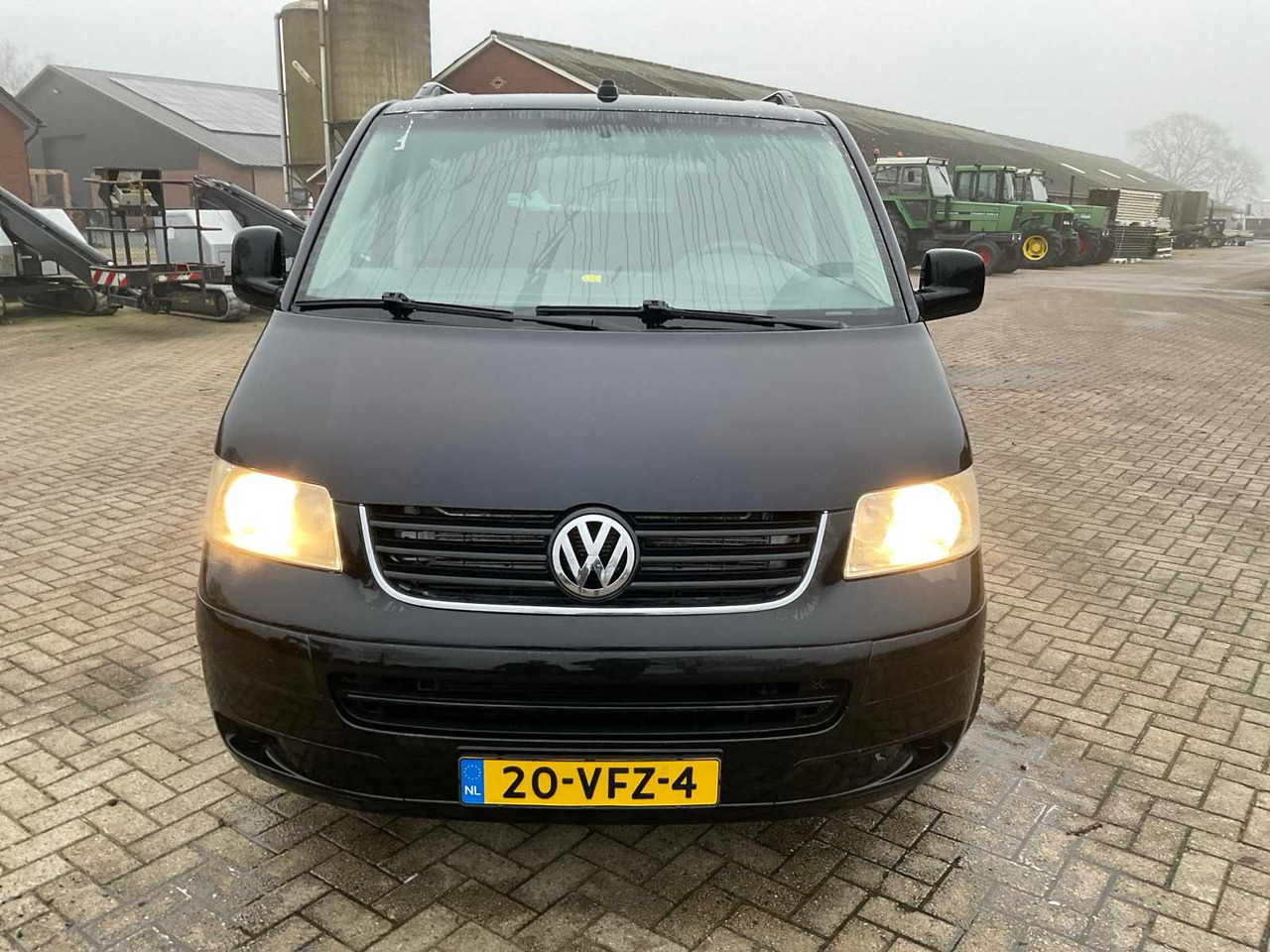 2006 VOLKSWAGEN CARAVELLE 2.5 TDI 340 TREND.DC COMMERCIAL VEHICLE - الشاحنات الصغيرة: صور 4 2006 VOLKSWAGEN CARAVELLE 2.5 TDI 340 TREND.DC COMMERCIAL VEHICLE - الشاحنات الصغيرة: صور 4