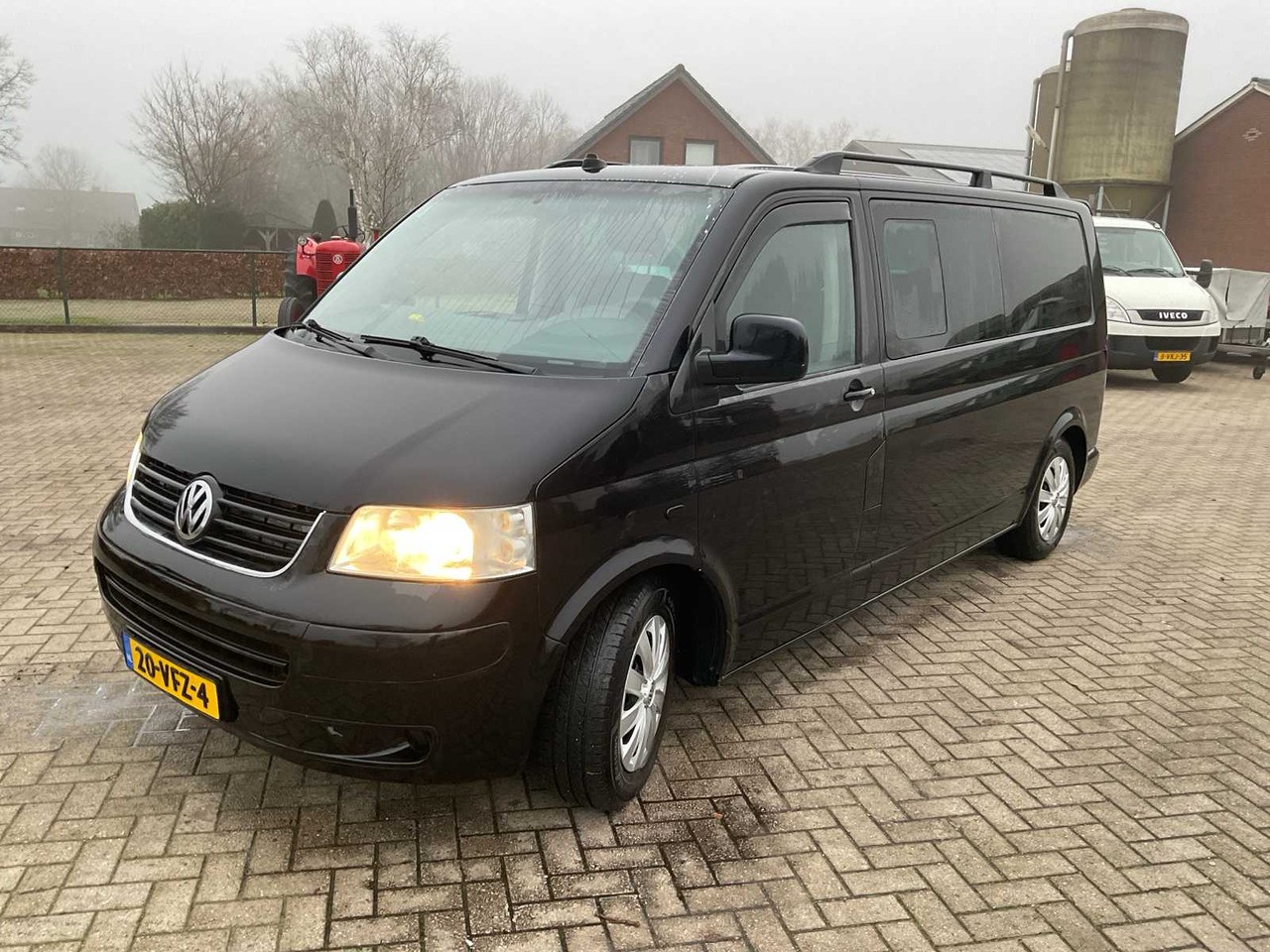 2006 VOLKSWAGEN CARAVELLE 2.5 TDI 340 TREND.DC COMMERCIAL VEHICLE - الشاحنات الصغيرة: صور 3 2006 VOLKSWAGEN CARAVELLE 2.5 TDI 340 TREND.DC COMMERCIAL VEHICLE - الشاحنات الصغيرة: صور 3
